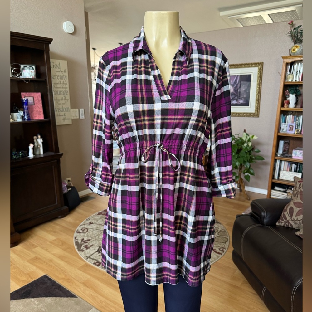Feathers Maternity purple, black & white blouse-size L